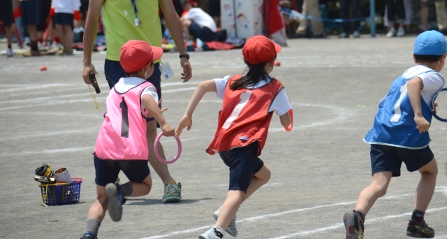 小学生、中学生整体の画像